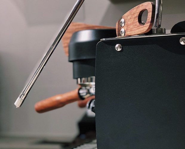 jonas-reindl-coffee-roasters-vienna-westbahnstrasse-synesso jonas-reindl-coffee-roasters-vienna-westbahnstrasse-synesso